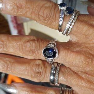 Genuine Authentic Solid Sterling Silver Sapphire & CZ ring size 7 🎁